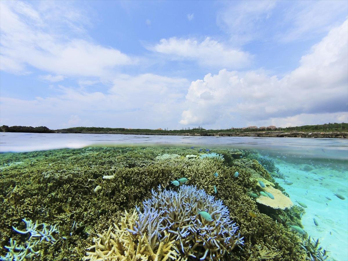 Hotel Seabreeze Coral Miyakojima  Exterior photo